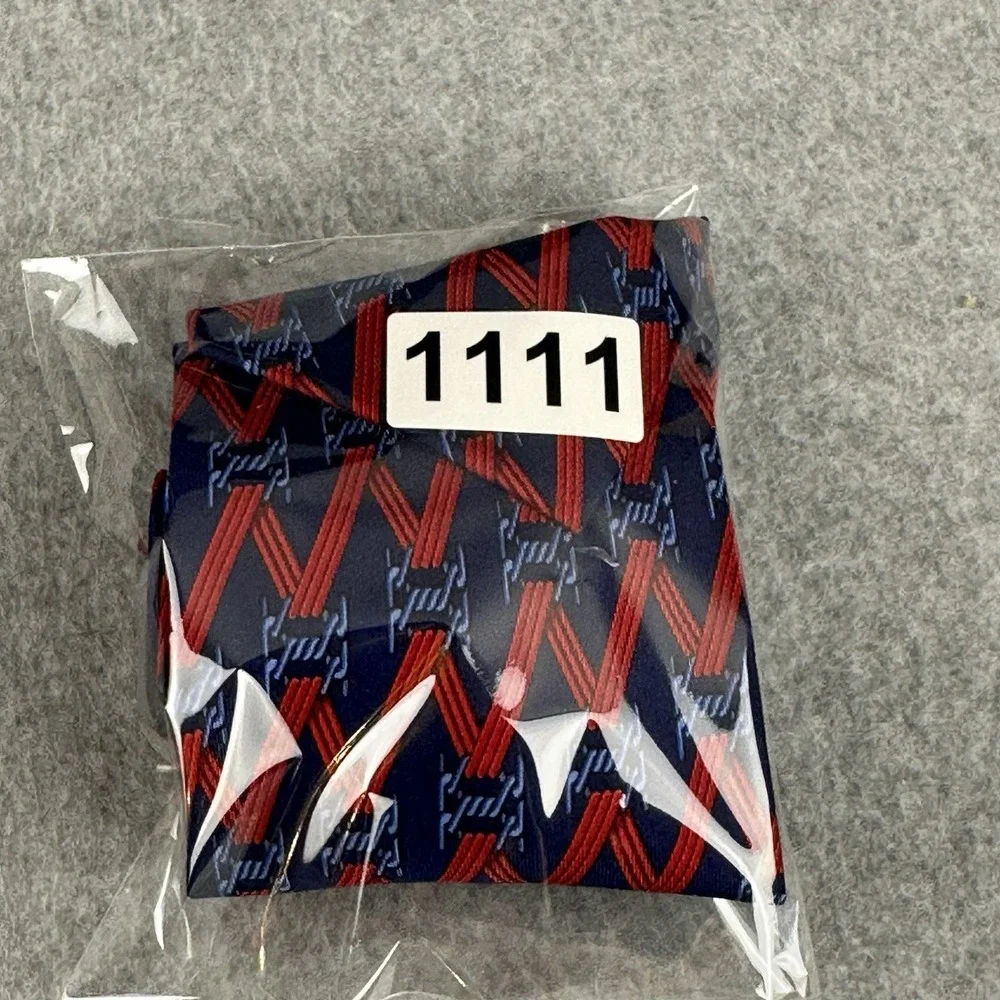Gucci Silk Tie Navy Red Chain Link GG Logo Italy Designer Necktie 56x3.75